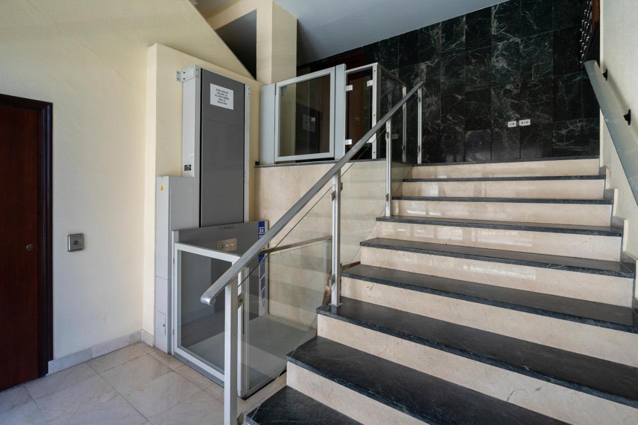 & Kids - Free Parking - Sea Views Apartment